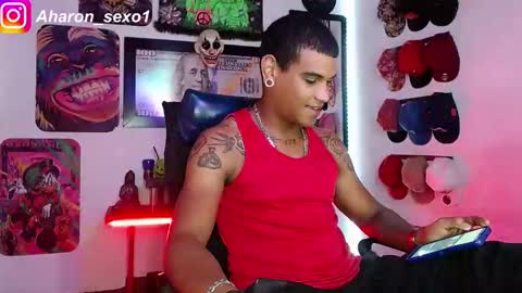 Snapshot of aharon_sexo1 chatting on December 12, 4:26 am Aharon  Zamora online show from December 12, 4:26 am