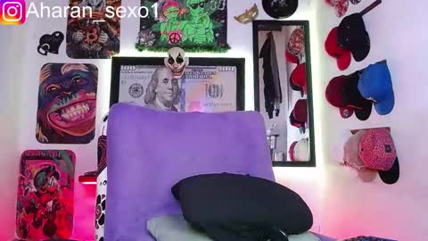 Snapshot of aharon_sexo1 chatting on February 16, 1:38 pm Aharon  Zamora online show from February 16, 1:38 pm