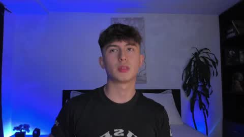 A H  online show from January 28, 1:50 am