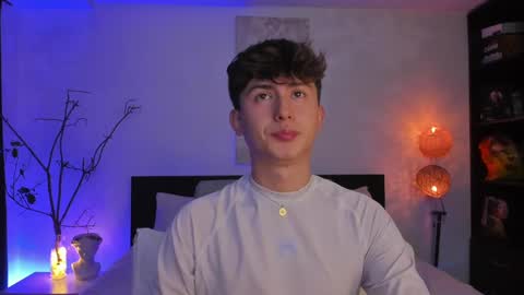 A H  online show from February 24, 3:02 am