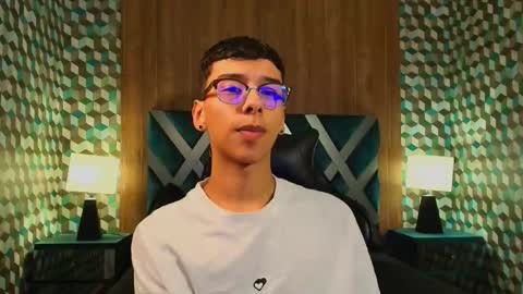 aiden_royce online show from November 2, 11:09 pm