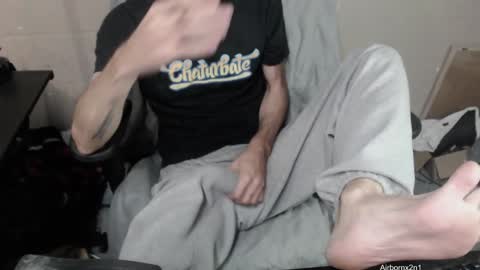 Leo  Airborn  Sir  Daddy online show from December 4, 3:15 am