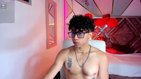 Snapshot of akazaboy chatting on February 14, 4:15 am akazaboy online show from February 14, 4:15 am