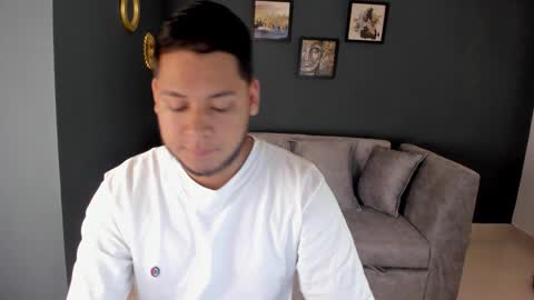 Akoon online show from February 23, 10:11 pm