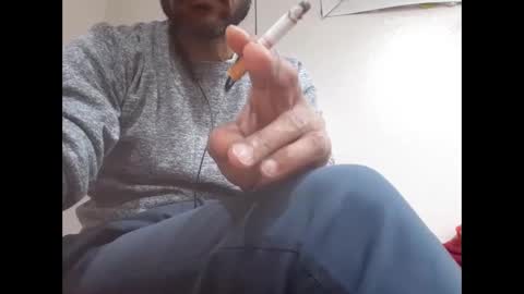 Snapshot of akram_40 chatting on March 7, 8:22 pm Brown arab man online show from March 7, 8:22 pm