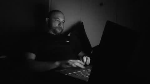 alabamacrazy85 online show from January 18, 9:11 am