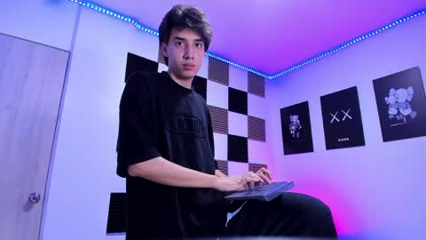 Alan Boy online show from March 31, 3:41 am