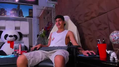 alan_del_reyx2 online show from January 21, 9:57 pm