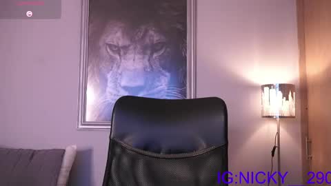 alan_morrys online show from May 30, 2:44 am