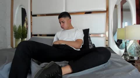 ---Alan--- online show from March 8, 4:20 am