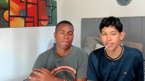 Snapshot of alan_scot chatting on September 27, 6:17 pm Alan and Criss - WE JUST FRIENDS WITH BENEFITS BOTH VERS online show from September 27, 6:17 pm