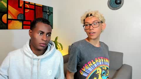 Snapshot of alan_scot chatting on December 31, 2:51 am Alan and Criss - WE JUST FRIENDS WITH BENEFITS BOTH VERS online show from December 31, 2:51 am