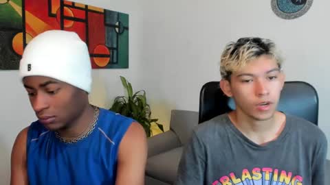 Snapshot of alan_scot chatting on March 2, 7:08 pm Alan and Criss - WE JUST FRIENDS WITH BENEFITS BOTH VERS online show from March 2, 7:08 pm