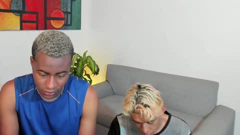 Snapshot of alan_scot chatting on December 13, 4:38 pm Alan and Criss - WE JUST FRIENDS WITH BENEFITS BOTH VERS online show from December 13, 4:38 pm