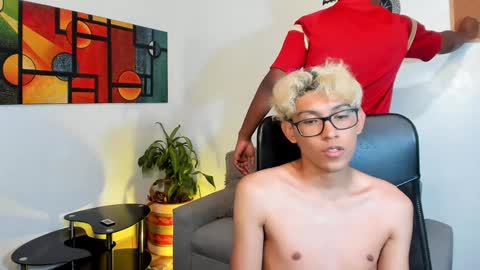 Snapshot of alan_scot chatting on January 14, 2:19 am Alan and Criss - WE JUST FRIENDS WITH BENEFITS BOTH VERS online show from January 14, 2:19 am