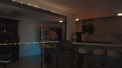 Alan Vidal online show from April 2, 4:32 am