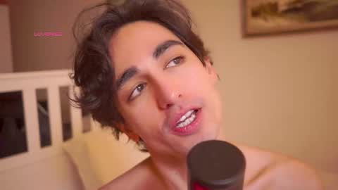 idenavarre online show from March 8, 1:59 pm