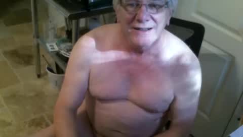 Alanlee10allen online show from December 13, 8:15 pm