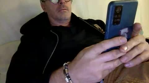 albandant online show from October 4, 11:37 am