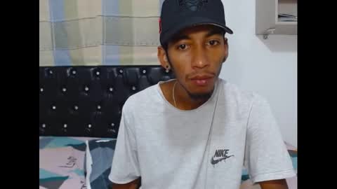 alejandrito_king online show from December 1, 2:42 pm