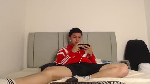 Owen online show from February 1, 1:48 am