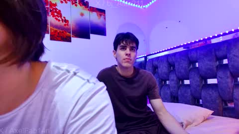 sneider online show from February 17, 4:22 am