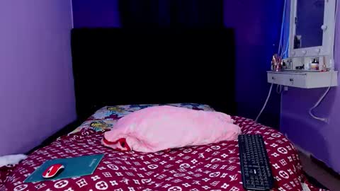 Snapshot of alex_bigcumvez chatting on January 9, 2:11 am perseuz online show from January 9, 2:11 am