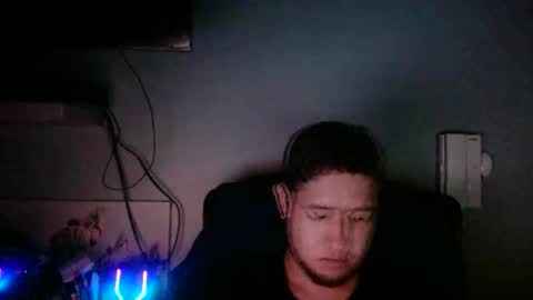 Snapshot of alex_colombia_b chatting on February 27, 2:08 am alex online show from February 27, 2:08 am