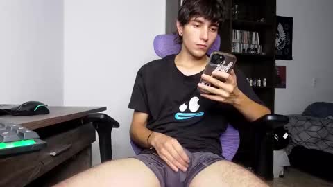 alex_connorr online show from November 6, 3:20 am