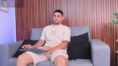 alex online show from March 3, 11:50 am