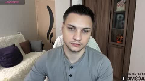 alex_milson online show from October 31, 7:50 pm