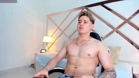 Alex  online show from March 12, 7:32 pm