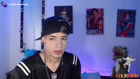 Snapshot of alex_rockstar chatting on January 27, 7:46 pm    online show from January 27, 7:46 pm