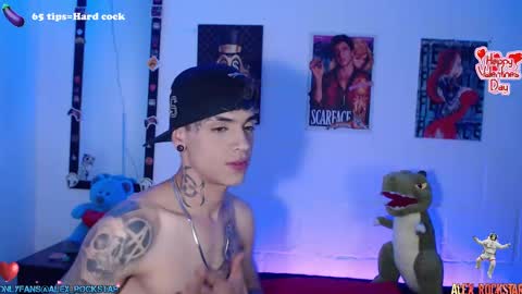 Snapshot of alex_rockstar chatting on February 15, 7:16 am    online show from February 15, 7:16 am