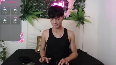 Snapshot of alex_russo__ chatting on October 8, 3:33 am alex_russo__ online show from October 8, 3:33 am