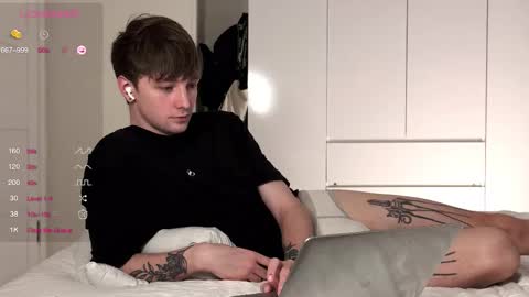 alex_schafer online show from February 16, 5:44 pm