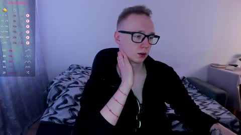 alex_silent online show from March 3, 10:01 am