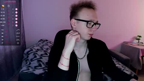 alex_silent online show from January 29, 10:48 am