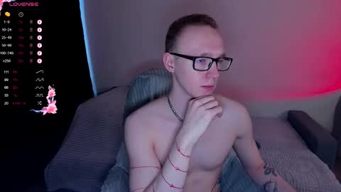 alex_silent online show from October 25, 10:50 am