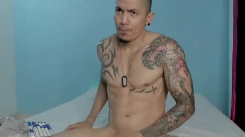 alex_sthorm online show from January 17, 2:39 am