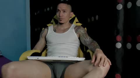 alex_sthorm online show from February 11, 2:03 am