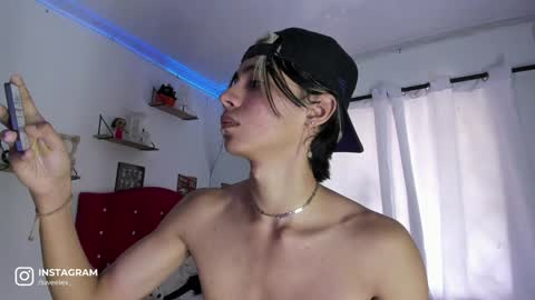 Alex online show from December 20, 2:05 pm