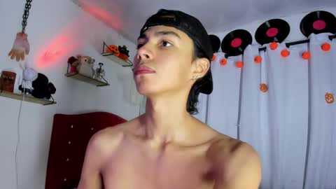 Alex online show from October 31, 1:36 pm