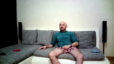 Alex and Tobey online show from November 10, 7:24 am