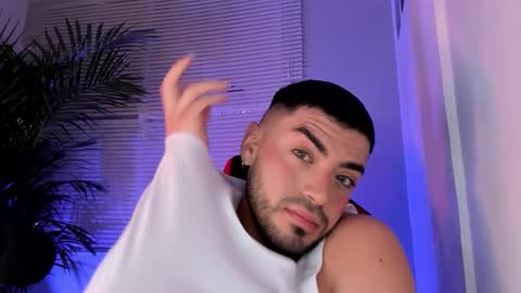 Alexander Diaz online show from October 6, 10:42 am