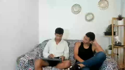 chicos hot online show from September 18, 3:36 pm