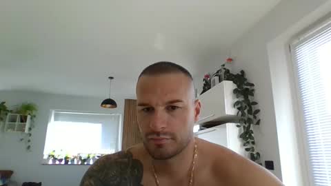 rey ale84 online show from October 30, 1:45 pm