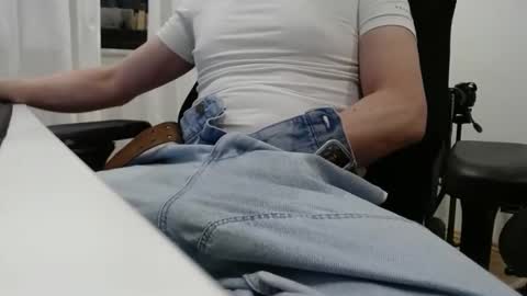 alexhunter4u online show from April 12, 8:21 pm