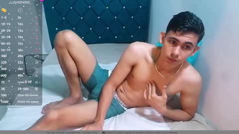 Snapshot of alexispaez457062 chatting on December 29, 7:50 am Alexis online show from December 29, 7:50 am