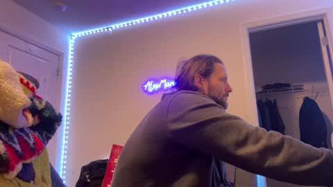 Snapshot of alexmanndickerson chatting on January 20, 2:11 am Alex Mann online show from January 20, 2:11 am